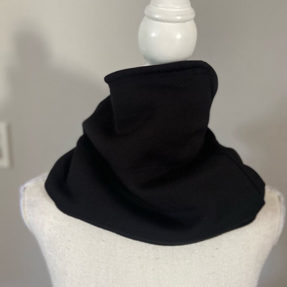 U|R Winter Neck Warmer